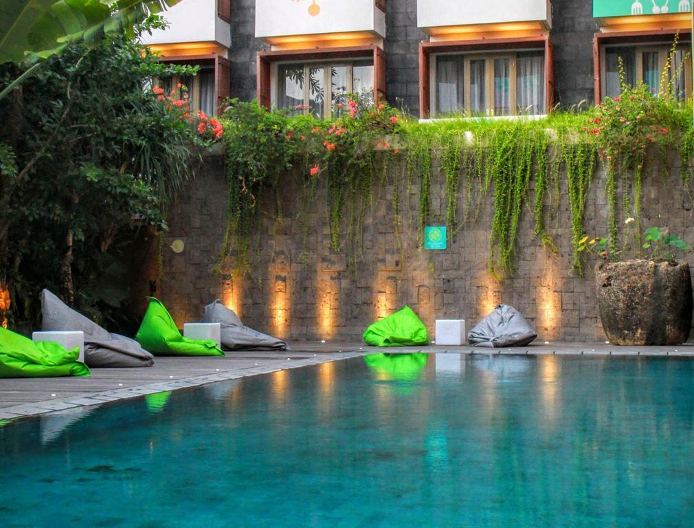 Tijili Hotel Seminyak 4*